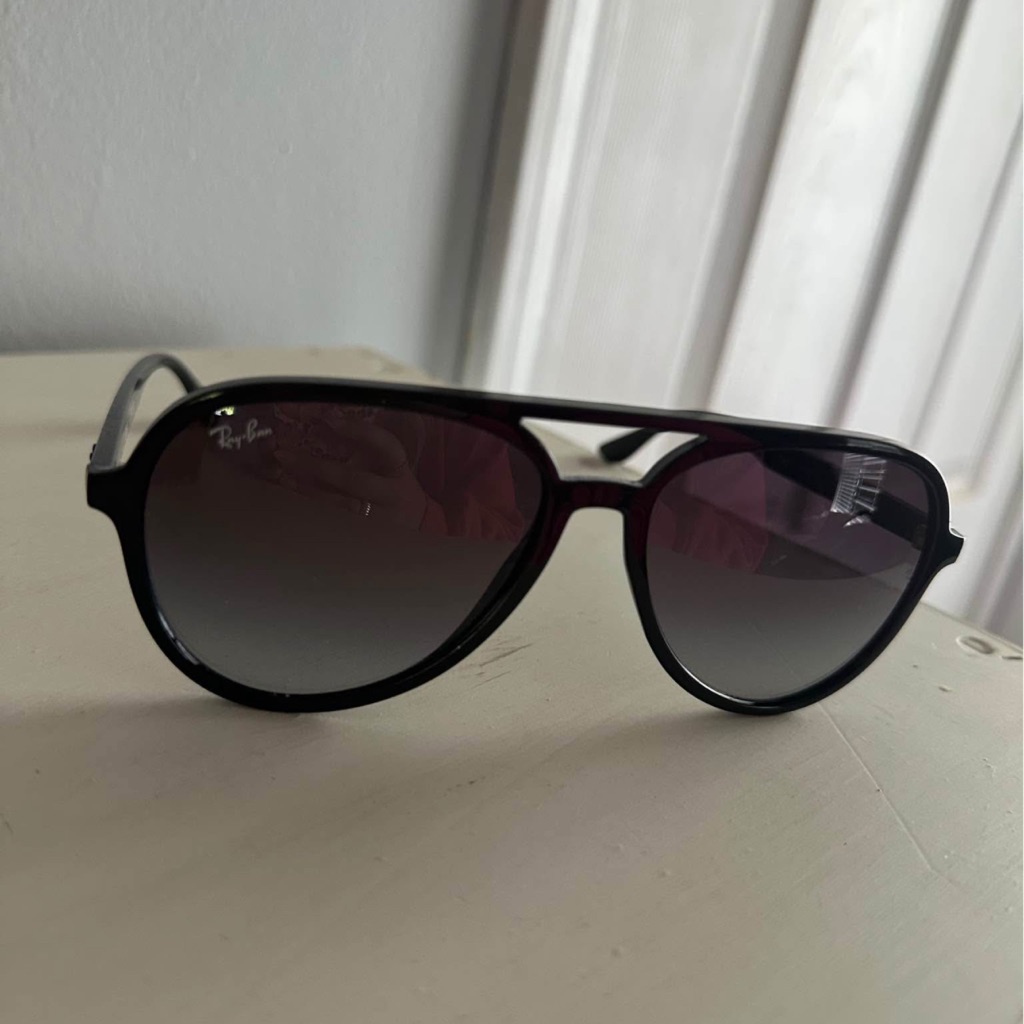 Ray-Ban Dark Gradient Aviator Sunglasses